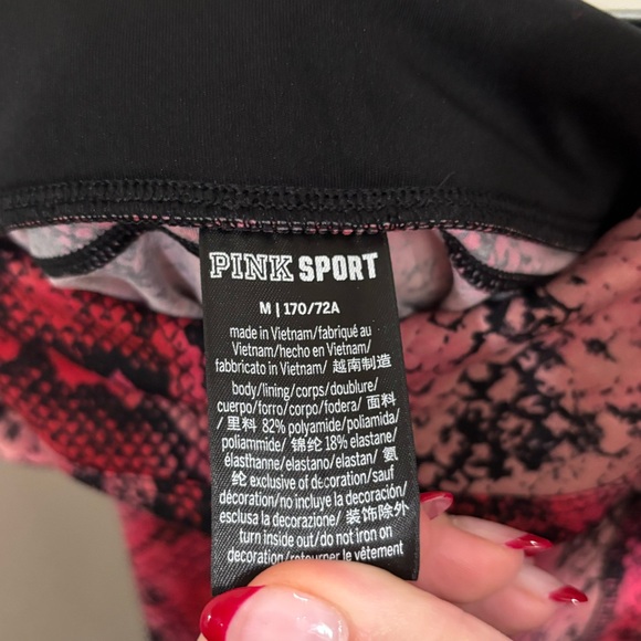 Pink Victoria’s Secret leggings size medium - Picture 6 of 6